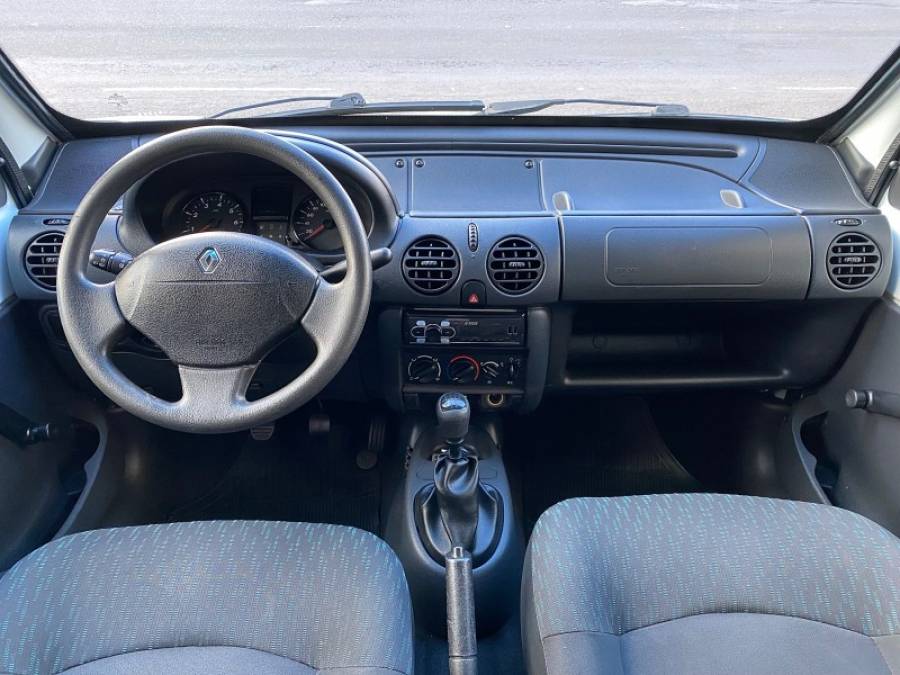 RENAULT - KANGOO - 2017/2018 - Branca - R$ 61.900,00