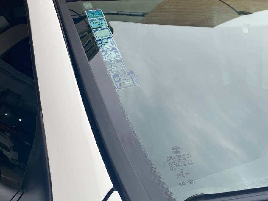 FIAT - STRADA - 2016/2016 - Branca - R$ 54.900,00