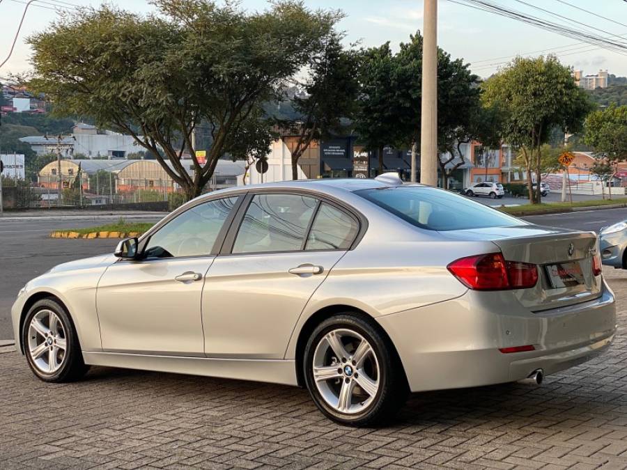 BMW - 320I - 2014/2014 - Prata - R$ 89.900,00