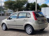 FORD - FIESTA - 2012/2012 - Bege - R$ 33.900,00