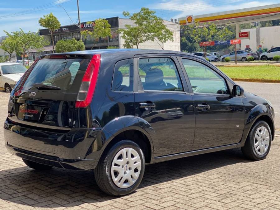 FORD - FIESTA - 2014/2014 - Preta - R$ 34.900,00