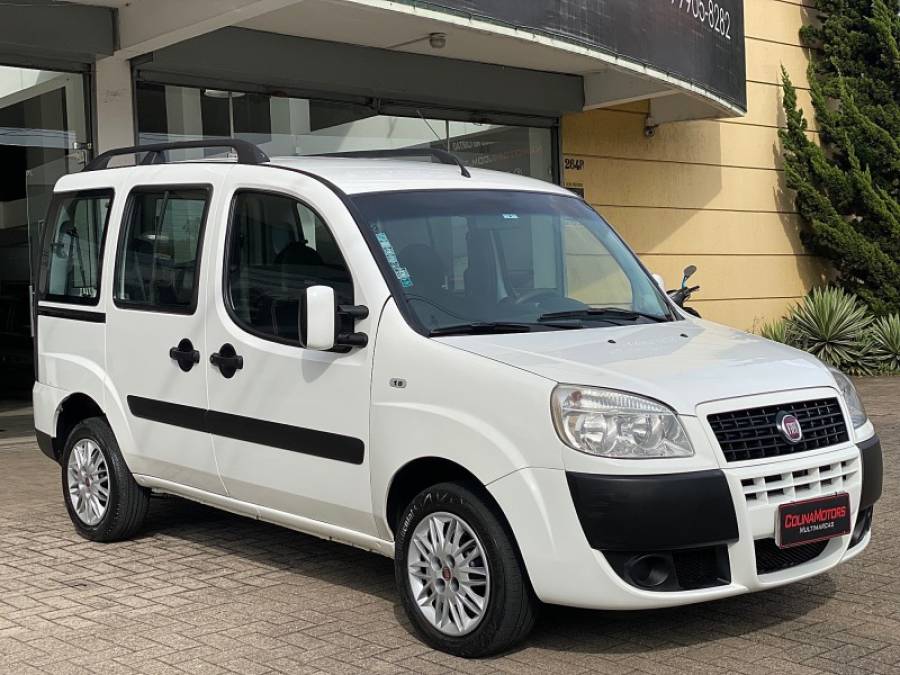 FIAT - DOBLÓ - 2015/2015 - Branca - R$ 51.900,00