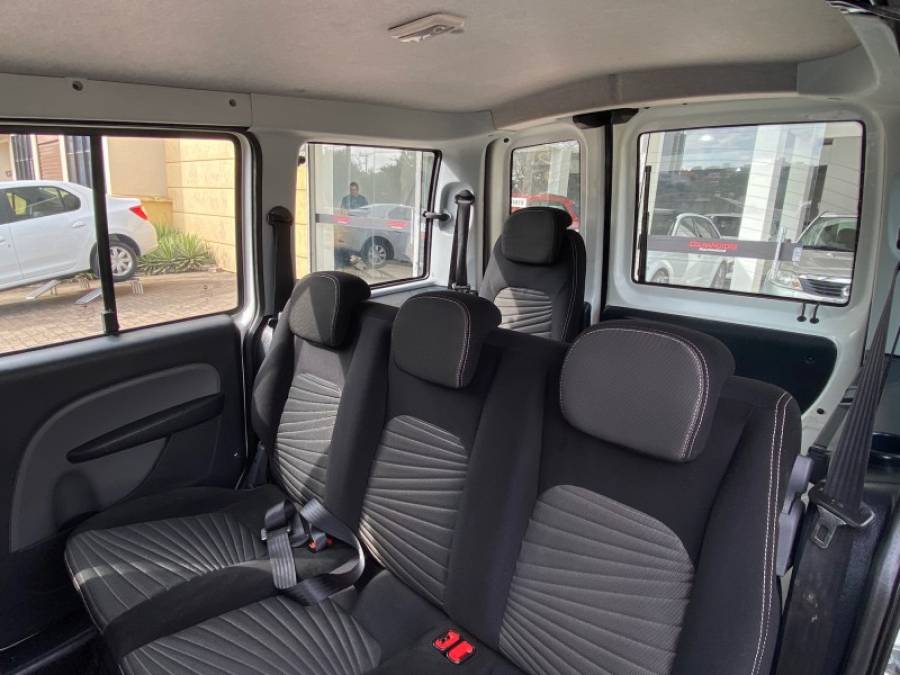 FIAT - DOBLÓ - 2015/2015 - Branca - R$ 51.900,00