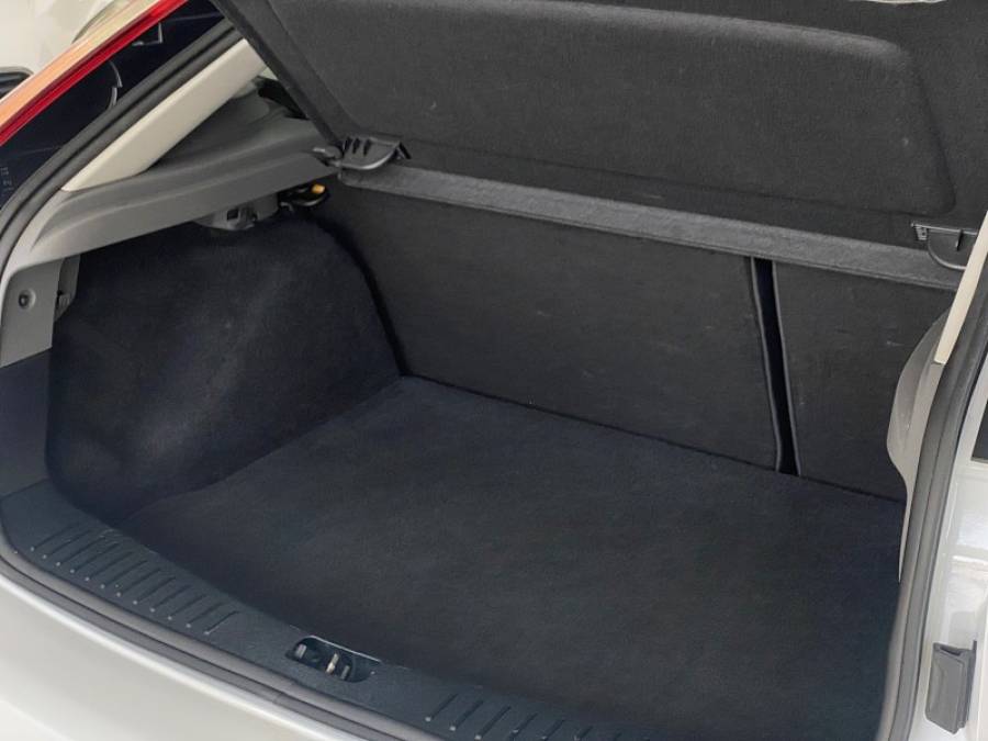 FORD - FOCUS - 2013/2013 - Branca - R$ 48.900,00