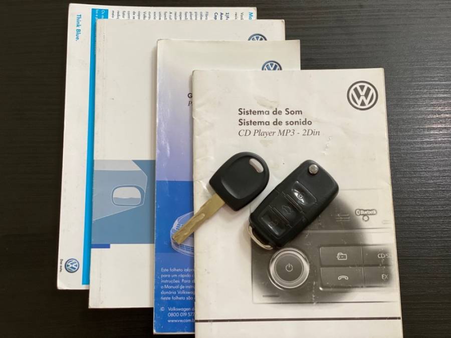 VOLKSWAGEN - POLO SEDAN - 2014/2014 - Preta - R$ 43.900,00