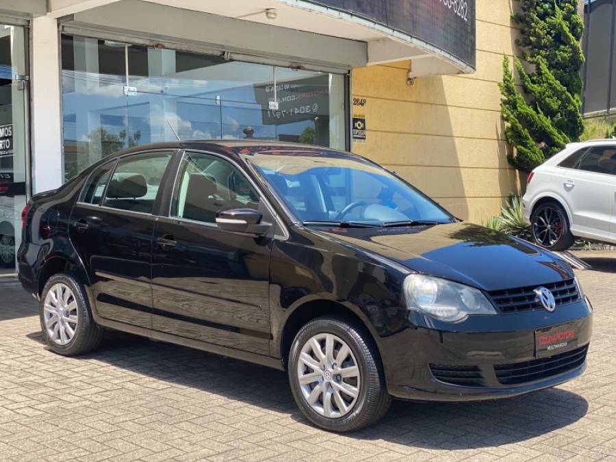 VOLKSWAGEN - POLO SEDAN - 2014/2014 - Preta - R$ 43.900,00