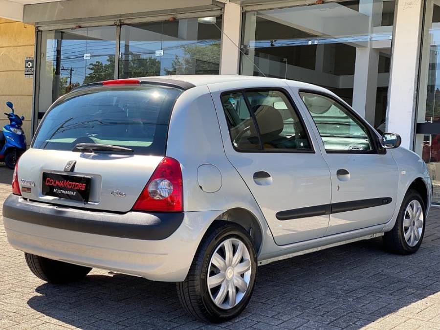 RENAULT - CLIO - 2003/2004 - Prata - R$ 25.900,00