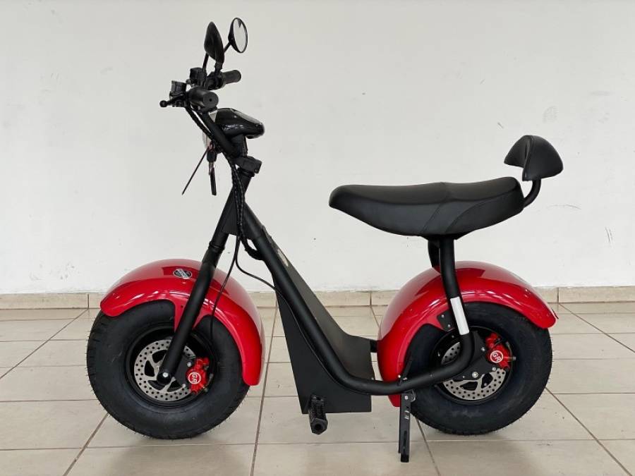 TUI - 1000W - 2025/2025 - Vermelha - R$ 7.990,00