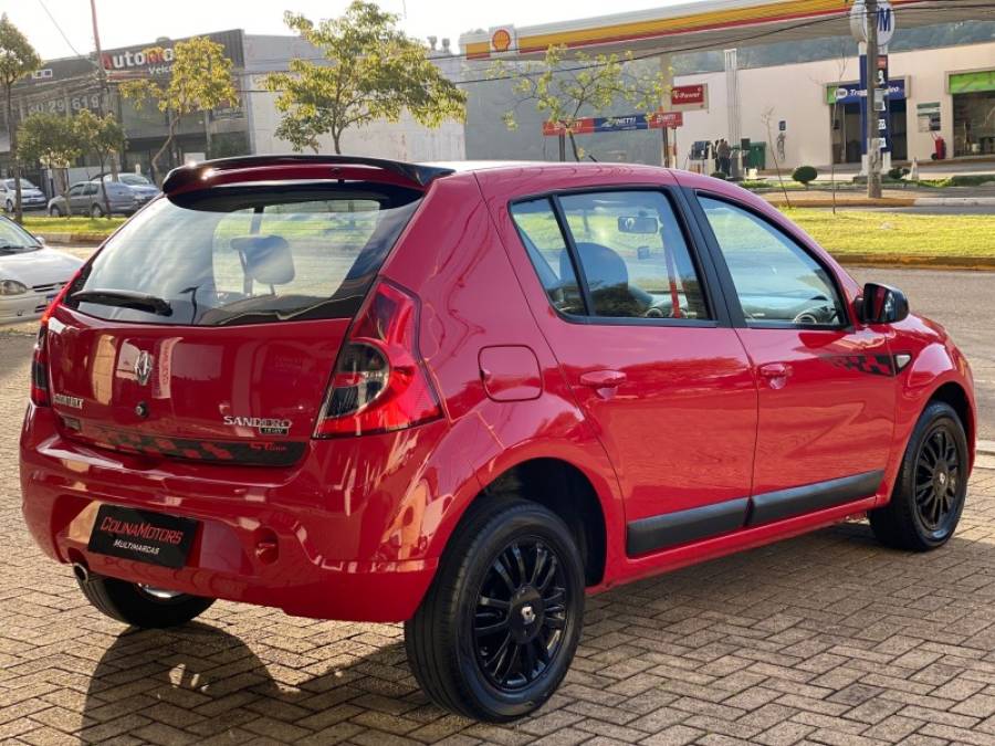 RENAULT - SANDERO - 2011/2011 - Vermelha - R$ 36.900,00