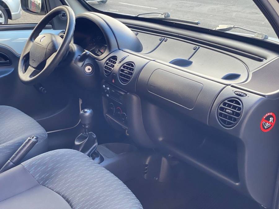 RENAULT - KANGOO - 2017/2018 - Branca - R$ 61.900,00
