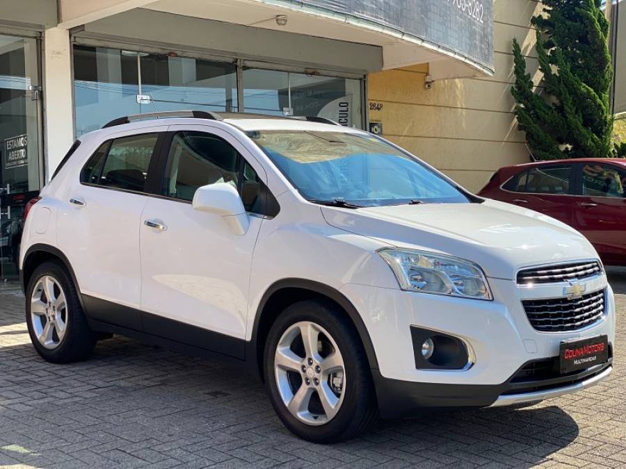 CHEVROLET - TRACKER - 2015/2015 - Branca - R$ 68.900,00