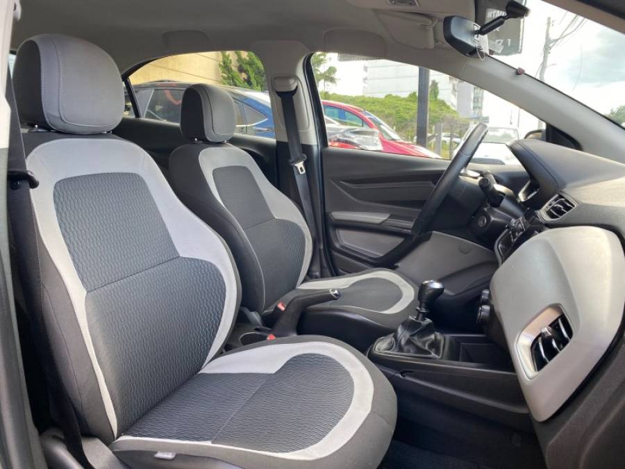 CHEVROLET - ONIX - 2016/2016 - Cinza - R$ 46.900,00