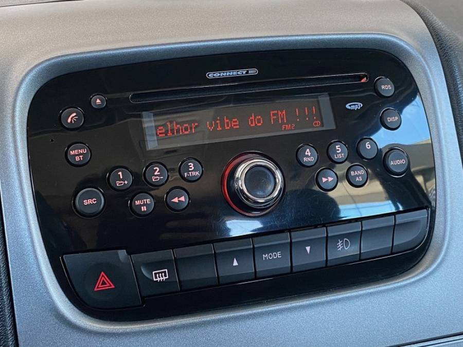 FIAT - IDEA - 2015/2015 - Branca - R$ 42.900,00