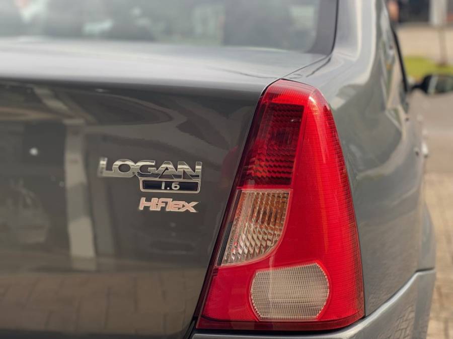 RENAULT - LOGAN - 2008/2008 - Cinza - R$ 25.900,00