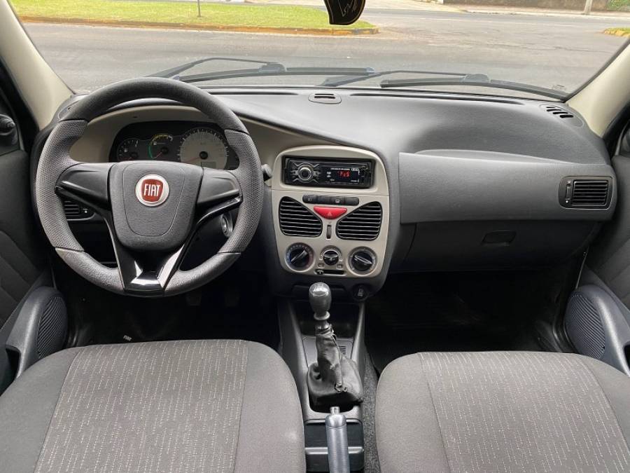 FIAT - PALIO - 2011/2012 - Prata - R$ 31.900,00