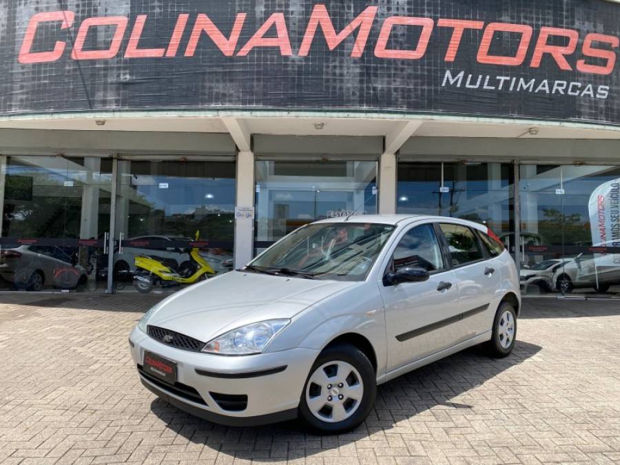 FORD - FOCUS - 2006/2006 - Prata - R$ 28.900,00