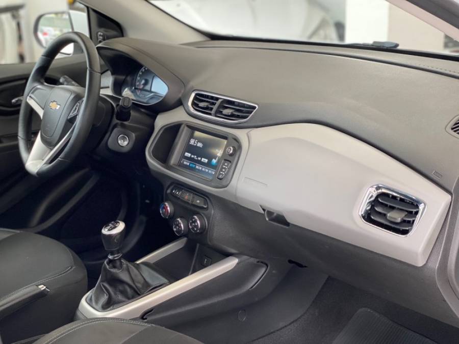 CHEVROLET - ONIX - 2019/2019 - Prata - R$ 60.900,00