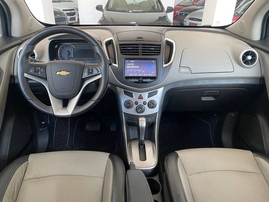 CHEVROLET - TRACKER - 2015/2015 - Branca - R$ 68.900,00