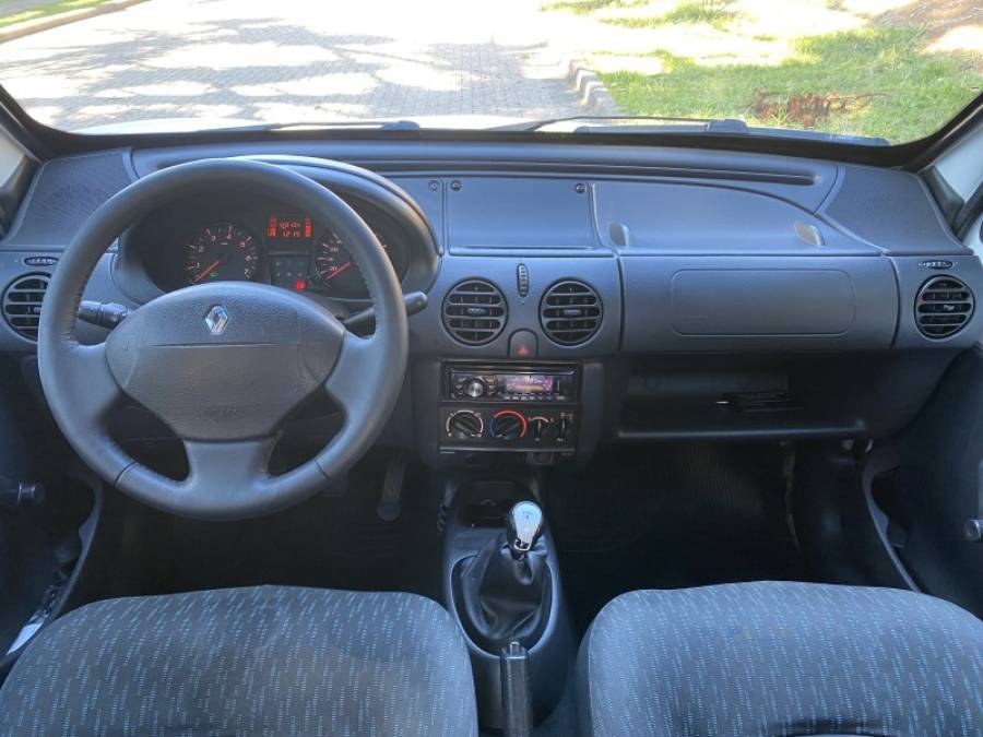 RENAULT - KANGOO - 2014/2015 - Branca - R$ 46.900,00