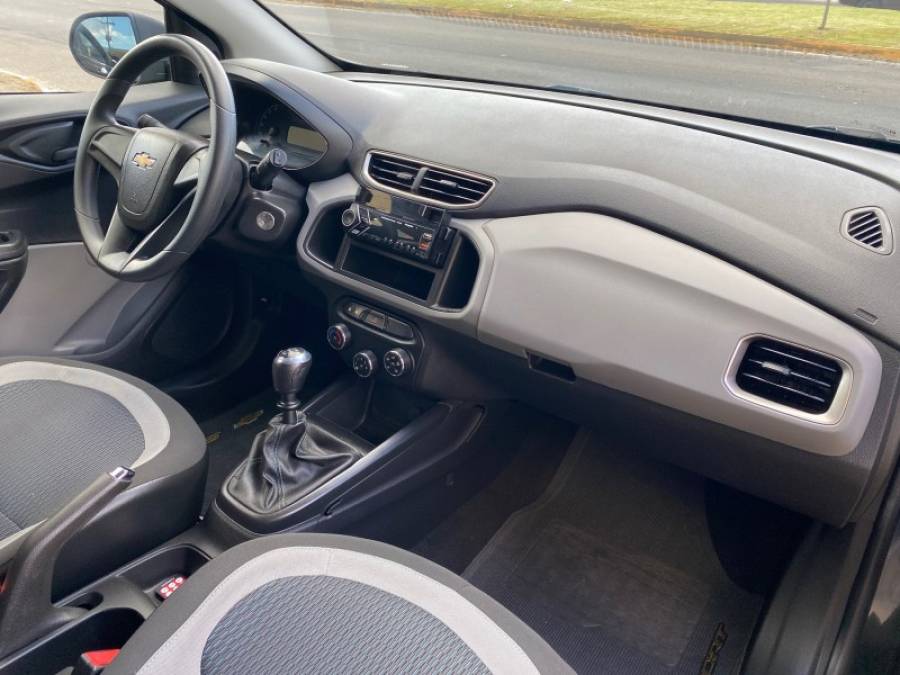 CHEVROLET - ONIX - 2016/2016 - Cinza - R$ 46.900,00