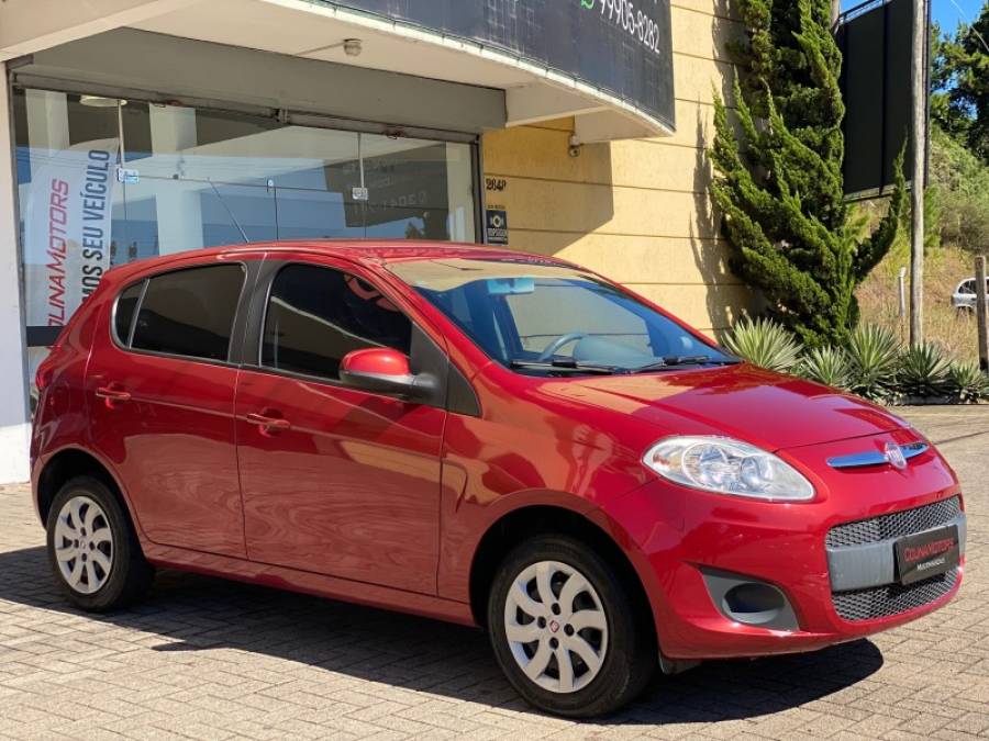 FIAT - PALIO - 2014/2015 - Vermelha - R$ 38.900,00