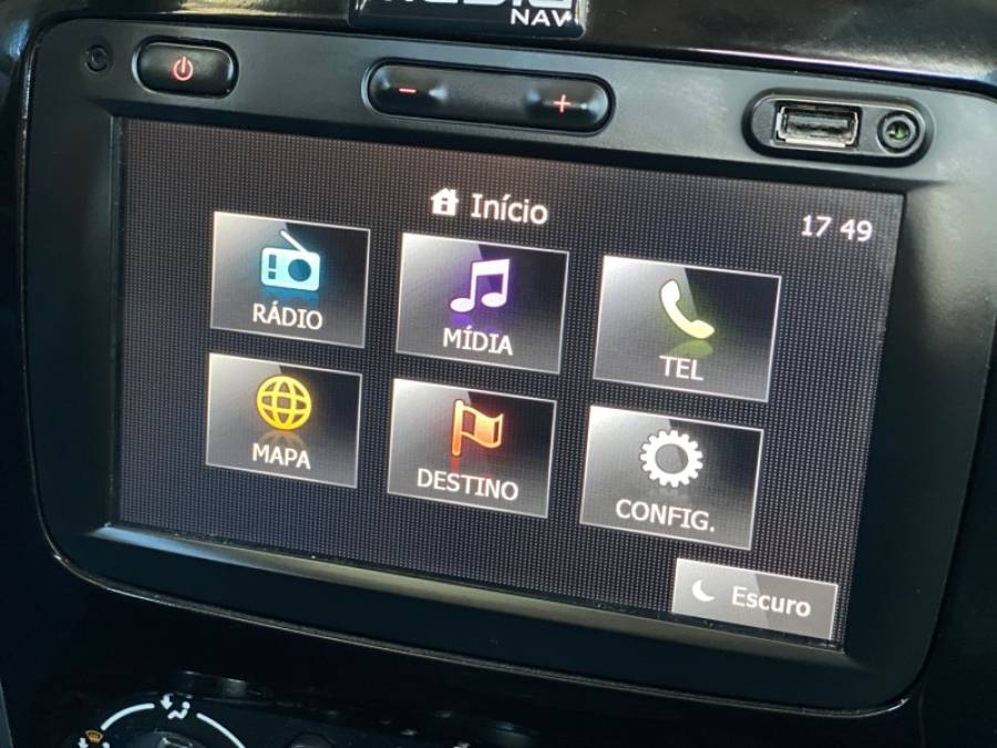 RENAULT - SANDERO - 2013/2013 - Prata - R$ 42.900,00