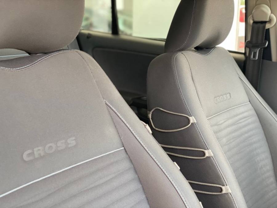 VOLKSWAGEN - SPACE CROSS - 2012/2012 - Preta - R$ 45.900,00