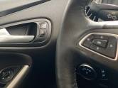 FORD - FOCUS - 2016/2016 - Preta - Sob Consulta