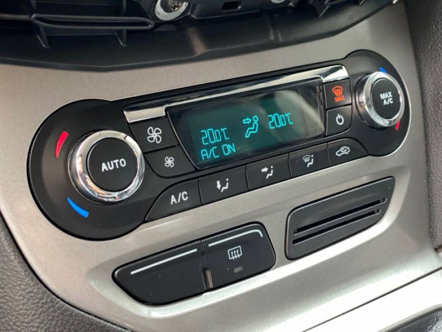 FORD - FOCUS - 2014/2014 - Branca - R$ 55.900,00