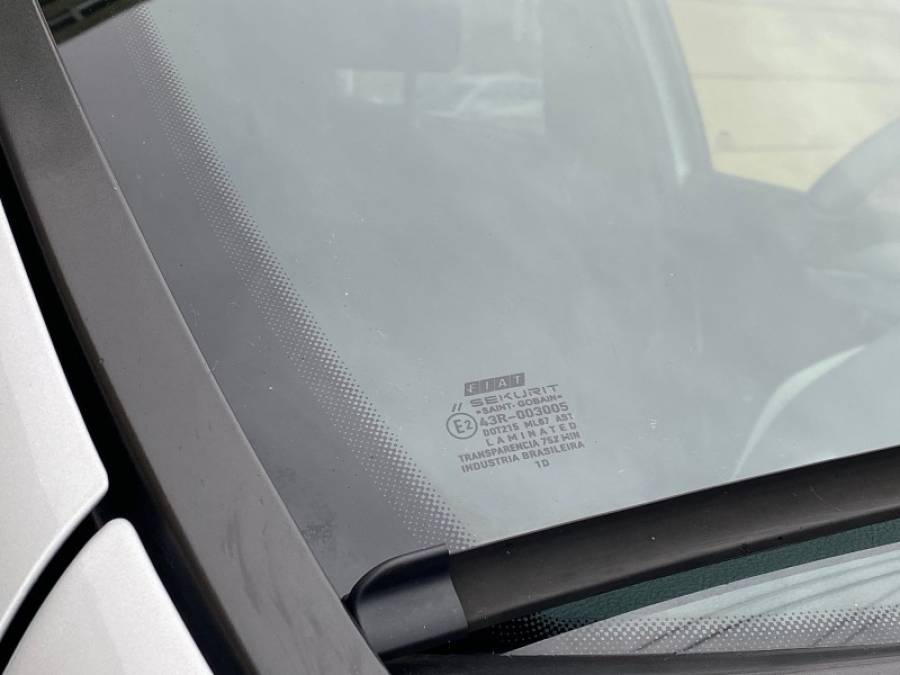 FIAT - PALIO - 2011/2012 - Prata - R$ 31.900,00