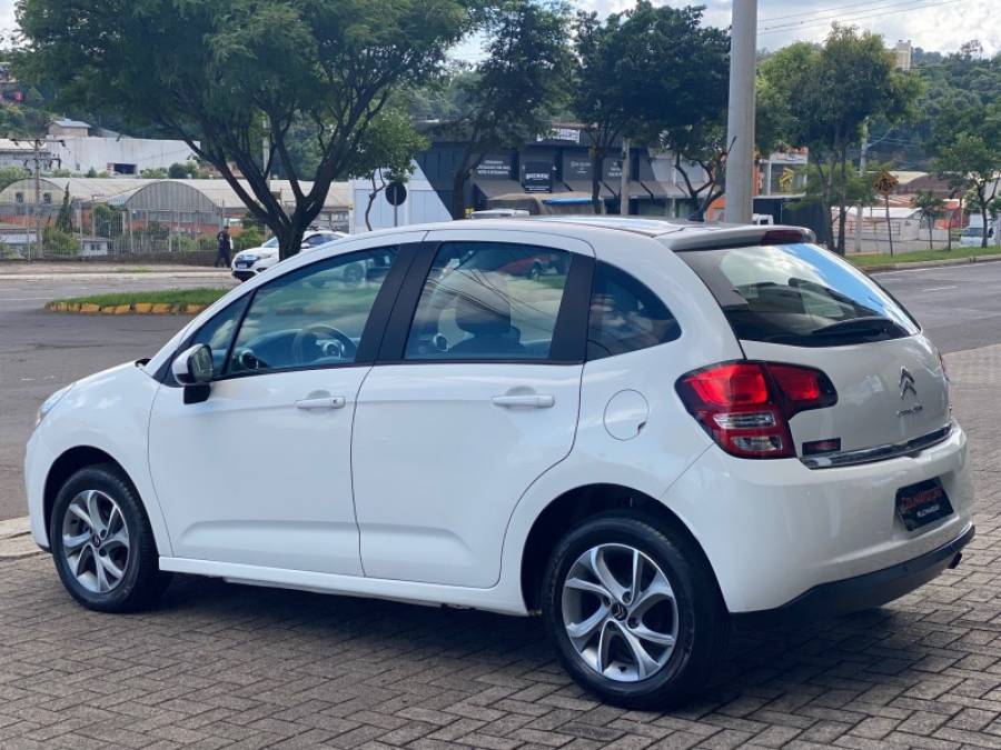 CITROËN - C3 - 2016/2016 - Branca - R$ 45.900,00