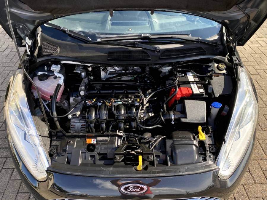 FORD - FIESTA - 2014/2014 - Preta - R$ 45.900,00