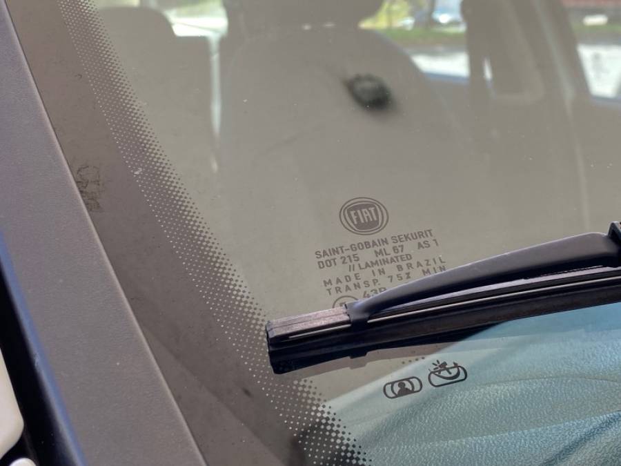 FIAT - PALIO - 2015/2015 - Branca - R$ 43.900,00