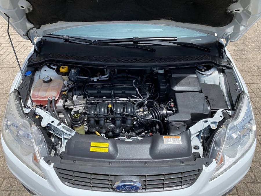 FORD - FOCUS - 2013/2013 - Branca - R$ 48.900,00