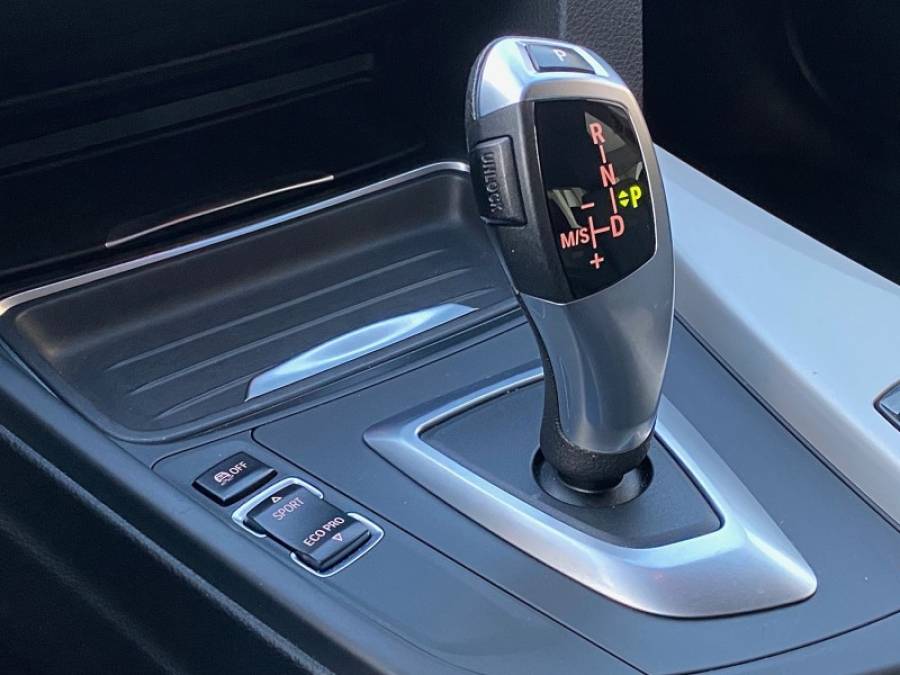 BMW - 320I - 2013/2014 - Prata - R$ 89.900,00