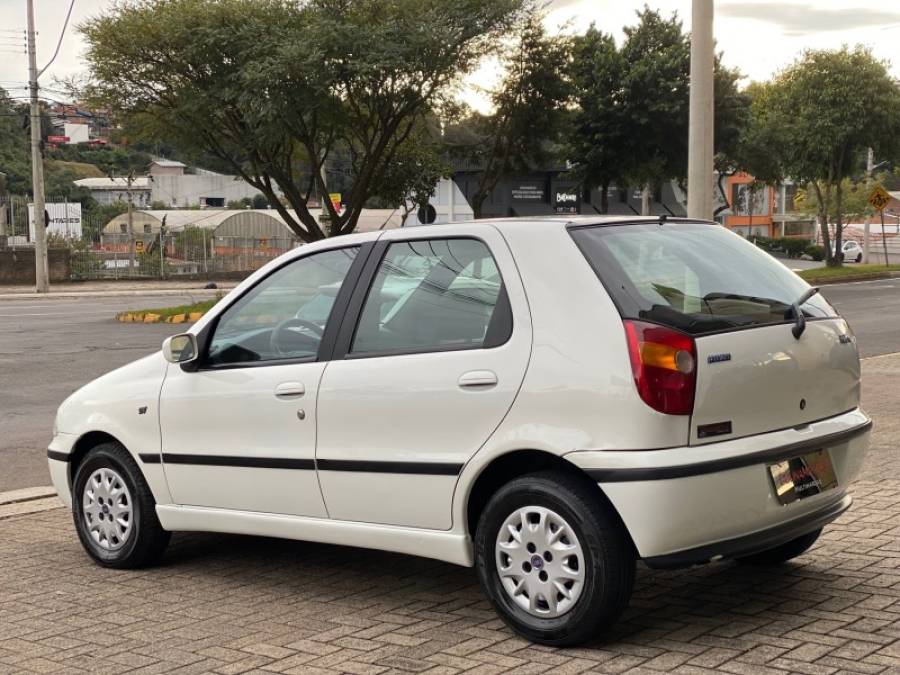 FIAT - PALIO - 1997/1997 - Branca - R$ 18.900,00