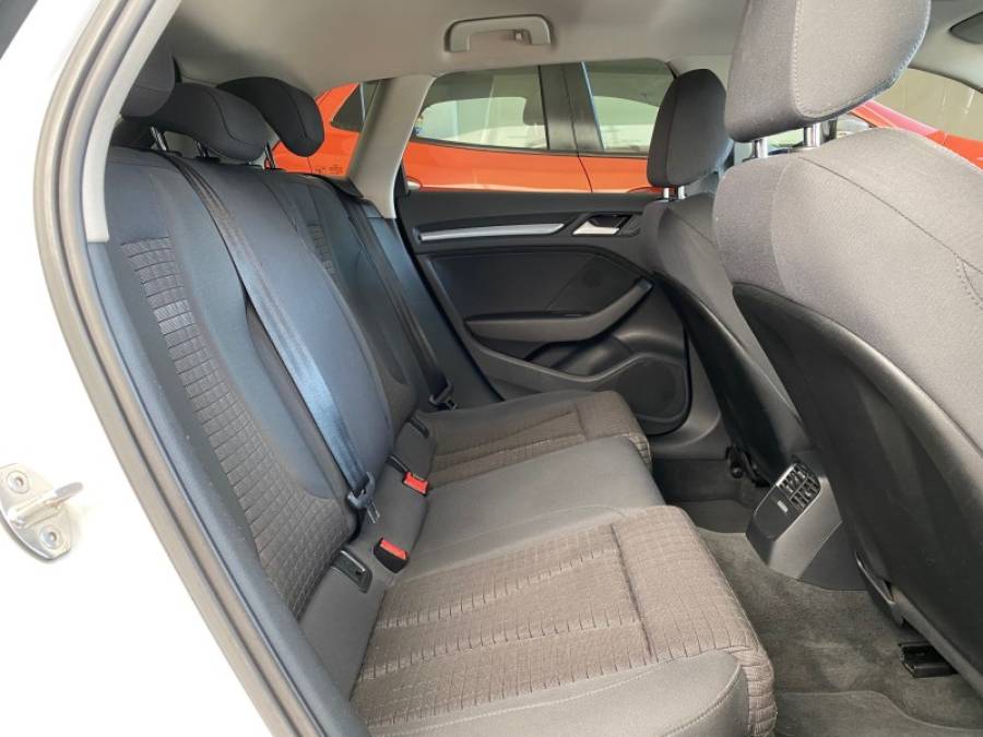AUDI - A3 - 2014/2014 - Branca - R$ 85.900,00