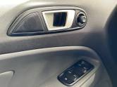 FORD - ECOSPORT - 2013/2013 - Preta - R$ 52.900,00