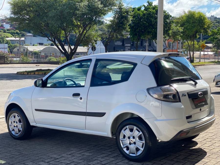 FORD - KA - 2013/2013 - Branca - R$ 26.900,00