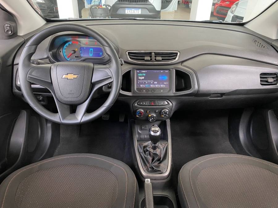 CHEVROLET - ONIX - 2015/2015 - Branca - R$ 53.900,00