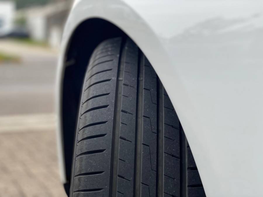 FORD - FOCUS - 2014/2014 - Branca - R$ 55.900,00