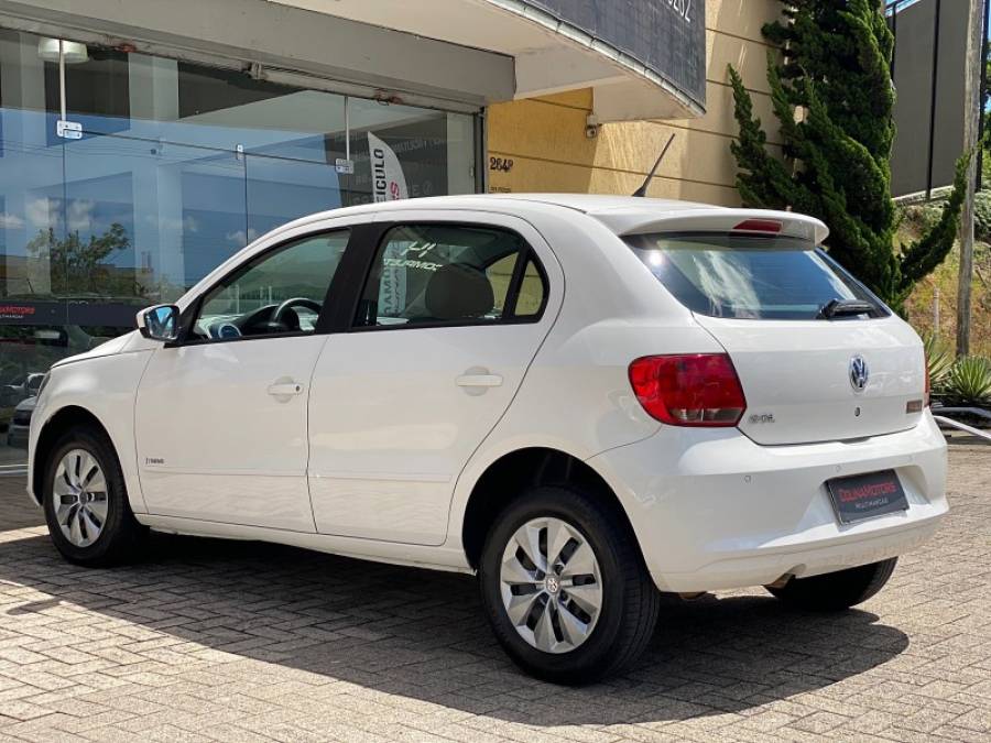 VOLKSWAGEN - GOL - 2013/2014 - Branca - R$ 38.900,00