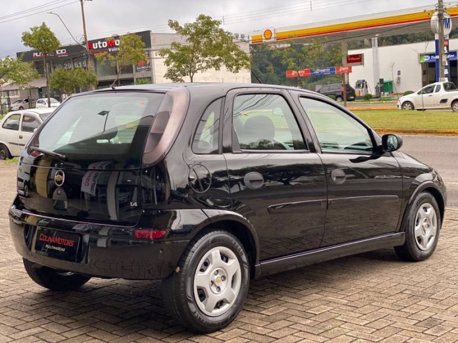 CHEVROLET - CORSA - 2011/2011 - Preta - R$ 32.900,00