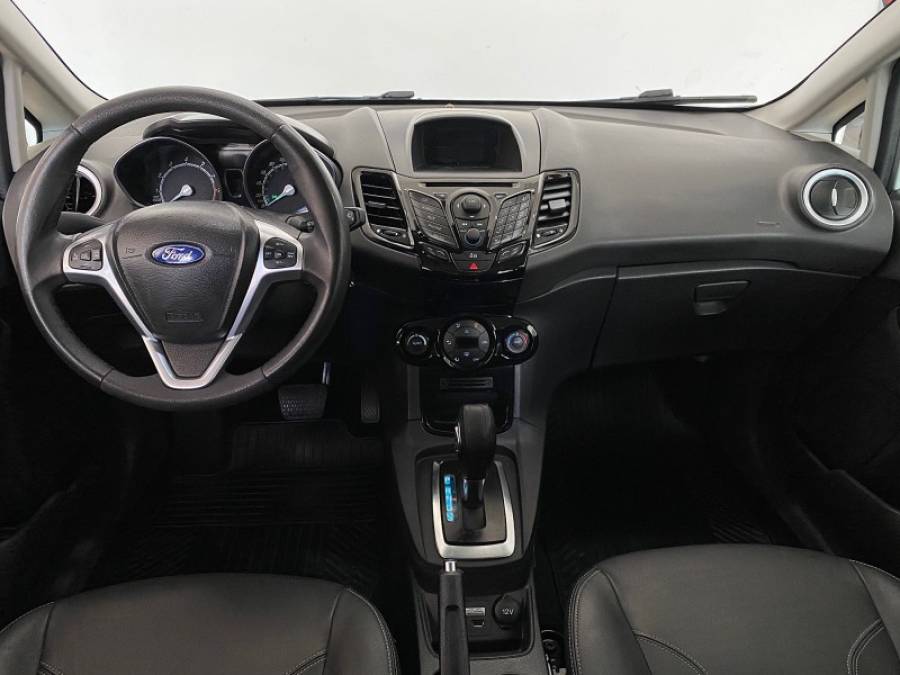 FORD - FIESTA - 2014/2014 - Branca - R$ 47.900,00