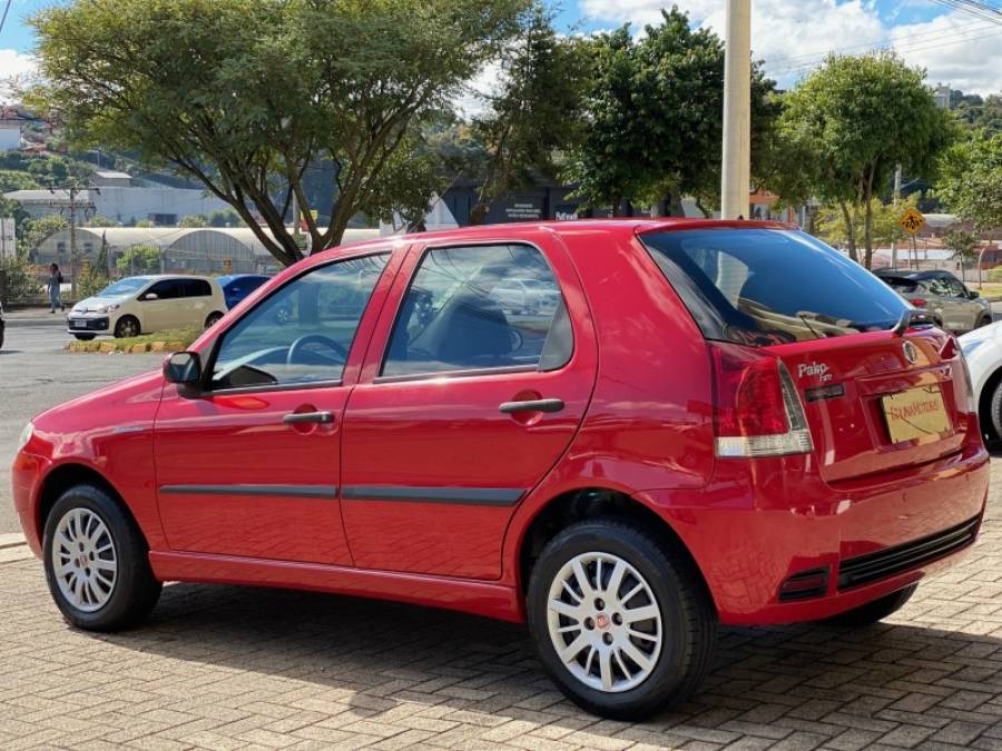 FIAT - PALIO - 2010/2010 - Vermelha - R$ 30.900,00