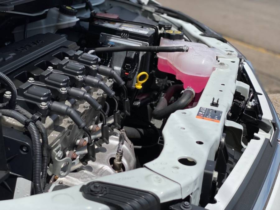 CHEVROLET - ONIX - 2019/2019 - Prata - R$ 60.900,00