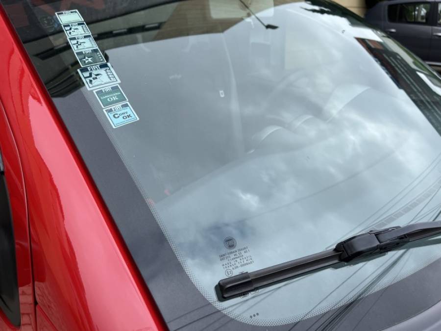 FIAT - UNO - 2014/2014 - Vermelha - R$ 35.900,00