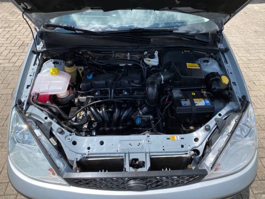 FORD - FOCUS - 2006/2006 - Prata - R$ 28.900,00