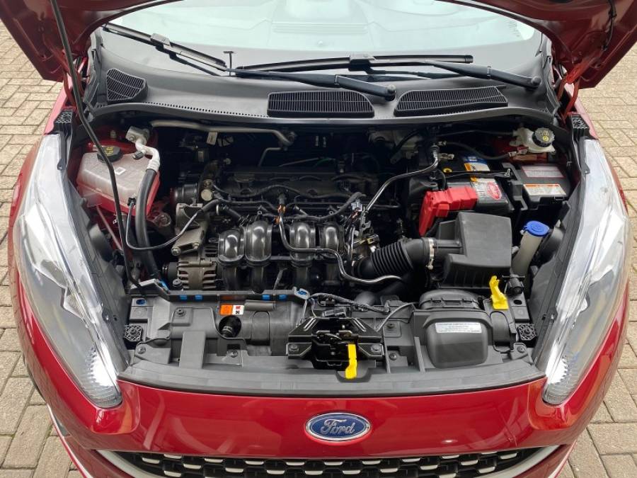 FORD - FIESTA - 2018/2019 - Vermelha - R$ 61.900,00