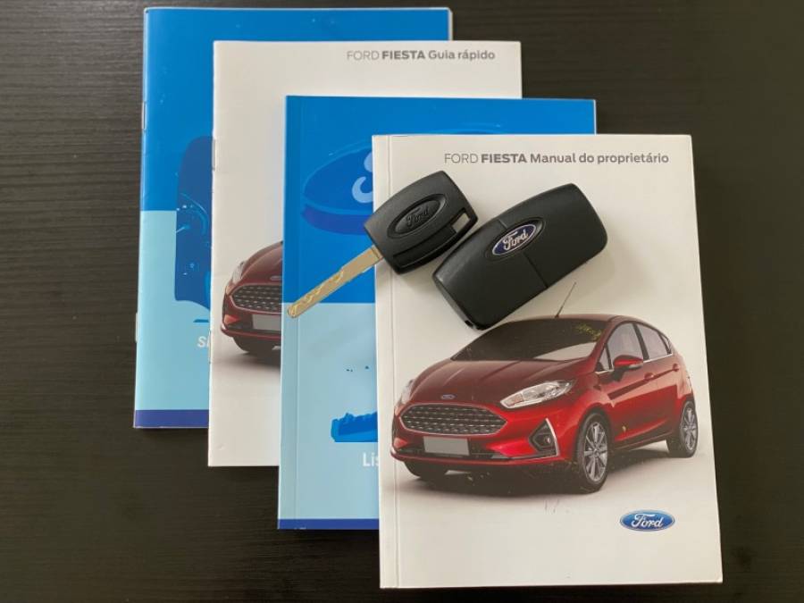 FORD - FIESTA - 2018/2019 - Vermelha - R$ 61.900,00